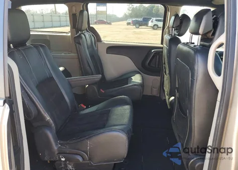 2014 Dodge Grand Caravan Sxt z USA, uszkodzony, nr VIN 2C4RDGCG2ER466460